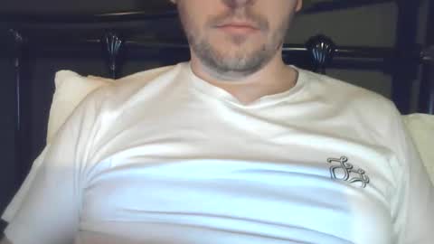 Snapshot of x_yes chatting on 01/15/26, 05:16 x_yes online show from 01/15/26, 05:16