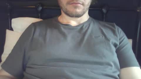 Snapshot of x_yes chatting on 03/10/26, 01:05 x_yes online show from 03/10/26, 01:05