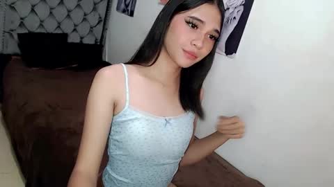 Snapshot of xairah_doux chatting on 11/09/25, 05:33 xairah_doux online show from 11/09/25, 05:33