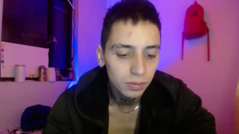 xalejo_max online show from 10/31/25, 07:48