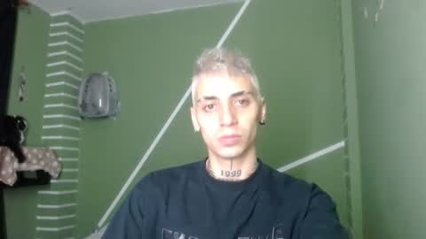 Snapshot of xalejo_max chatting on 01/13/26, 12:05 xalejo_max online show from 01/13/26, 12:05
