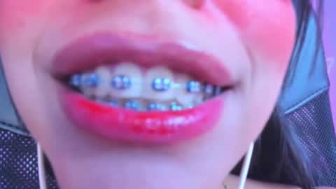 XALLYSONX online show from 02/11/25, 07:05