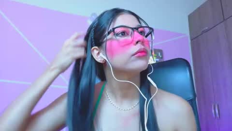 Snapshot of xallysonx_ chatting on 05/20/26, 11:38 XALLYSONX online show from 05/20/26, 11:38