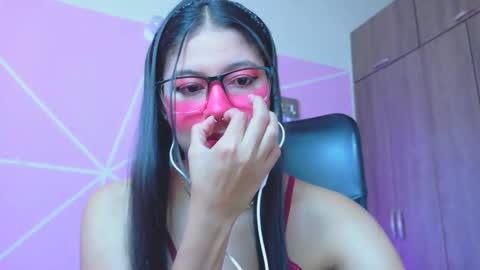 Snapshot of xallysonx_ chatting on 05/21/26, 11:39 XALLYSONX online show from 05/21/26, 11:39