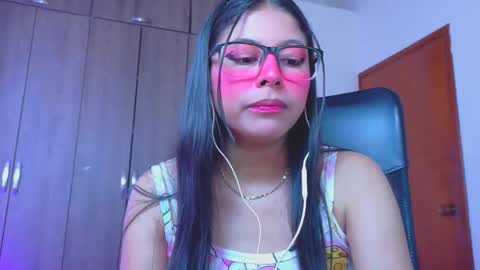 Snapshot of xallysonx_ chatting on 06/03/26, 02:33 XALLYSONX online show from 06/03/26, 02:33