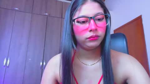 Snapshot of xallysonx_ chatting on 06/06/26, 11:37 XALLYSONX online show from 06/06/26, 11:37