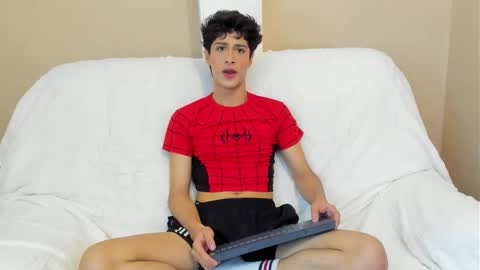 Snapshot of xam_collen chatting on 01/16/26, 06:01 xam_collen online show from 01/16/26, 06:01