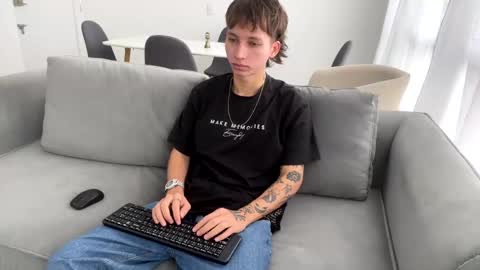 Snapshot of xamyu chatting on 01/26/25, 08:02 Xam online show from 01/26/25, 08:02