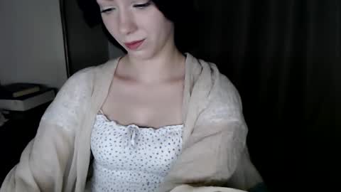 xan_ex online show from 10/16/25, 06:53