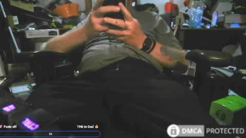 Snapshot of xander71972 chatting on 06/15/26, 01:02 xander71972 online show from 06/15/26, 01:02