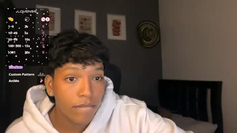 Snapshot of xander_bonnet1 chatting on 02/07/25, 02:15 Xander bonnet online show from 02/07/25, 02:15