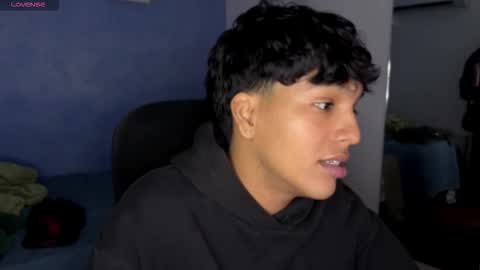 Snapshot of xander_bonnet1 chatting on 10/10/25, 03:22 Xander bonnet online show from 10/10/25, 03:22