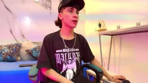 xandergrey8 online show from 02/23/26, 07:33