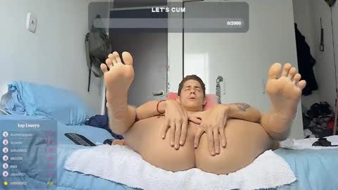 Snapshot of xandernaked chatting on 02/16/25, 09:48 xandernaked online show from 02/16/25, 09:48