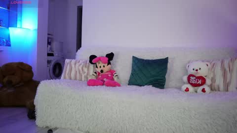 Alexandra online show from 05/16/26, 12:07