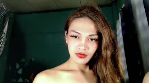 Snapshot of xangel_redx chatting on 01/07/25, 08:56 ANGEL online show from 01/07/25, 08:56