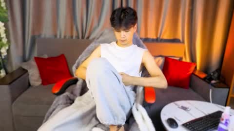 Snapshot of xannell chatting on 01/15/26, 01:26 Elvin online show from 01/15/26, 01:26