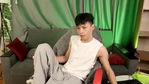 Snapshot of xannell chatting on 02/15/26, 01:52 Elvin online show from 02/15/26, 01:52