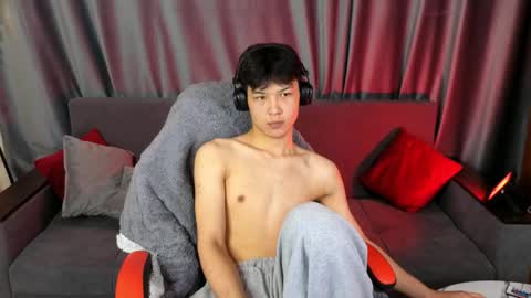 Snapshot of xannell chatting on 02/24/26, 02:15 Elvin online show from 02/24/26, 02:15