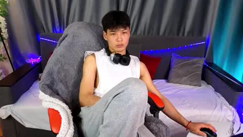 Snapshot of xannell chatting on 02/26/26, 06:40 Elvin online show from 02/26/26, 06:40