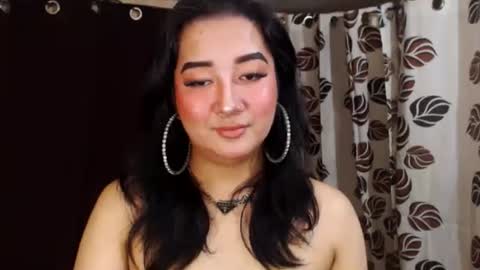 Snapshot of xasianempressx chatting on 01/05/25, 08:52 Nira NOT INTO CHEAP GUYS online show from 01/05/25, 08:52