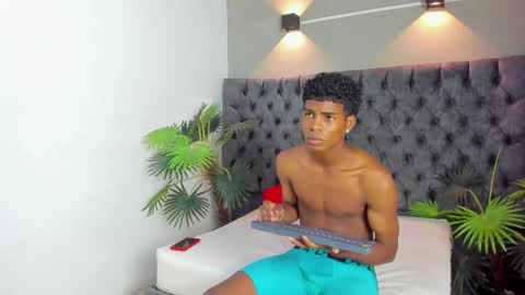 XAVI online show from 10/13/25, 05:18