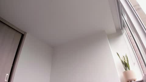 Xavier online show from 02/07/25, 04:14