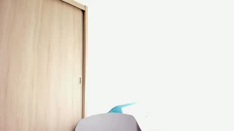 Xavier online show from 02/18/25, 01:44