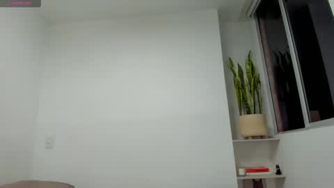 Xavier online show from 10/24/25, 01:46