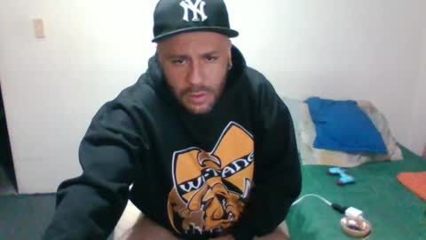 Snapshot of xbigmasterx chatting on 12/27/24, 01:43 xbigmasterx online show from 12/27/24, 01:43