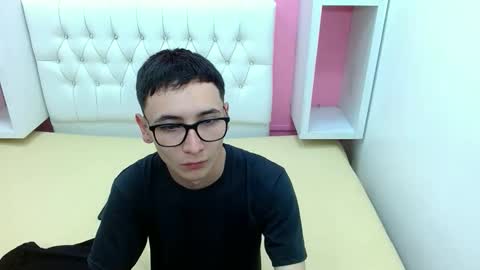 xcoupleplayxx online show from 04/14/26, 03:12