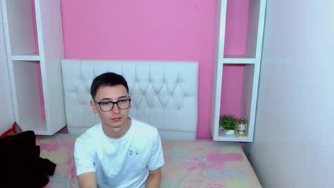 xcoupleplayxx online show from 04/26/26, 03:15
