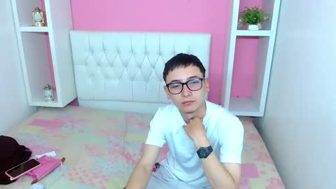xcoupleplayxx online show from 05/06/26, 03:24