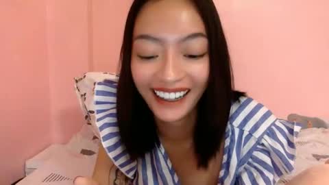Snapshot of xcxccy19 chatting on 01/02/25, 05:39 Sachi Cy online show from 01/02/25, 05:39