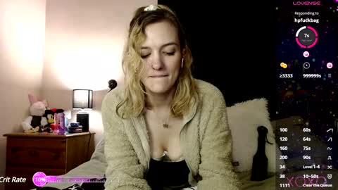 Snapshot of xelliee_rosex chatting on 01/15/25, 03:43 EllieeRose online show from 01/15/25, 03:43