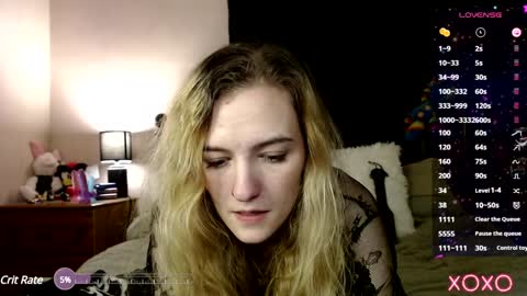 Snapshot of xelliee_rosex chatting on 02/03/25, 06:49 EllieeRose online show from 02/03/25, 06:49