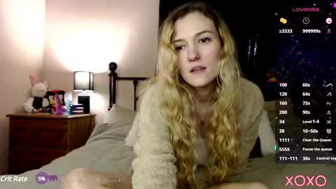 Snapshot of xelliee_rosex chatting on 03/08/25, 04:39 EllieeRose online show from 03/08/25, 04:39