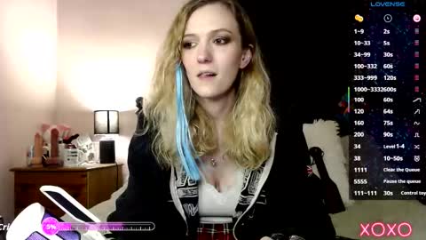 Snapshot of xelliee_rosex chatting on 10/05/25, 07:56 EllieeRose online show from 10/05/25, 07:56