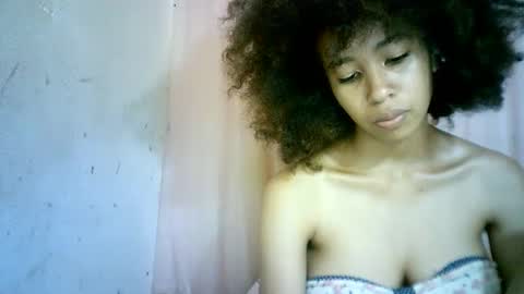 xenna610827 online show from 02/03/25, 10:58