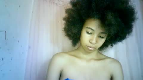 xenna610827 online show from 03/12/25, 11:31