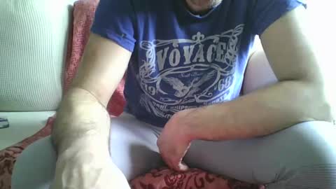 Snapshot of xeson47 chatting on 03/05/25, 11:17 xeson47 online show from 03/05/25, 11:17