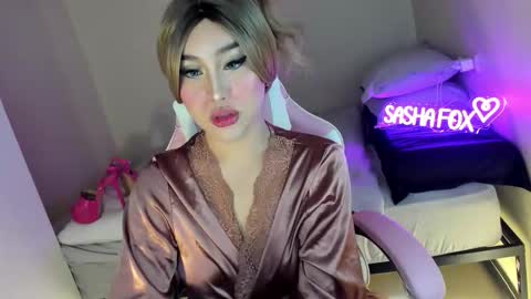 Snapshot of xeyesonme chatting on 03/29/26, 02:17 SASHA online show from 03/29/26, 02:17