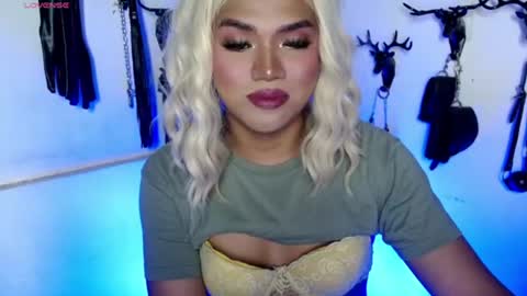 Snapshot of xfreyalibitina69x chatting on 06/16/26, 05:37 xfreyalibitina69x online show from 06/16/26, 05:37