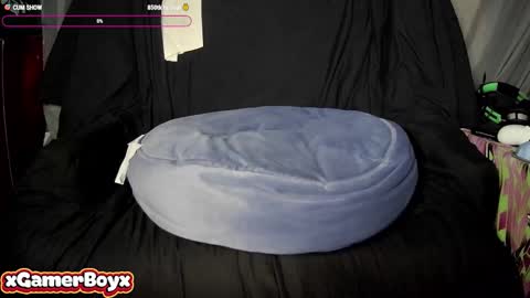 xgamerboyx online show from 10/17/25, 10:01