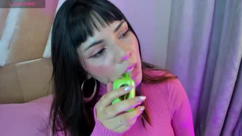 hinata  online show from 11/02/25, 07:38