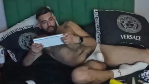 Snapshot of xhristian86 chatting on 01/09/26, 10:29 DJ Xhristian online show from 01/09/26, 10:29