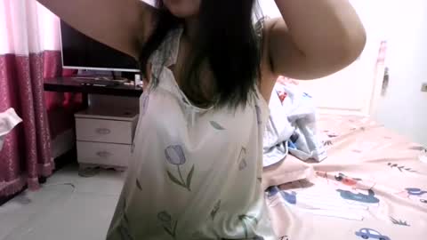 xiaoxi online show from 06/22/26, 12:24