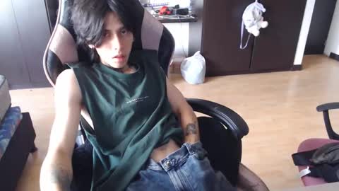 xIce Boy online show from 12/15/25, 01:48