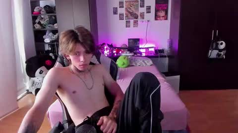 Snapshot of xice_boy chatting on 03/05/26, 03:19 xIce Boy online show from 03/05/26, 03:19