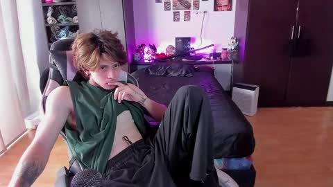 Snapshot of xice_boy chatting on 03/13/26, 02:45 xIce Boy online show from 03/13/26, 02:45